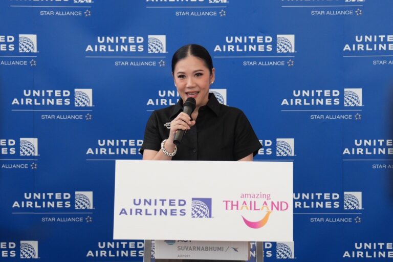 ททท. ต้อนรับเที่ยวบินปฐมฤกษ์ UA820 ลอสแอนเจลิส–กรุงเทพฯ United Airlines หวนคืนน่านฟ้าไทยในรอบ 11 ปี หนุนตลาดสหรัฐฯ โตต่อเนื่อง สะท้อนพลังกลยุทธ์ Airline Focus