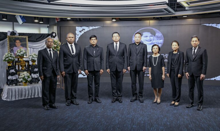 กลุ่มบริษัทอีสท์ วอเตอร์ ร่วมถวายความอาลัย แด่สมเด็จพระนางเจ้าสิริกิติ์ พระบรมราชินีนาถ พระบรมราชชนนีพันปีหลวง