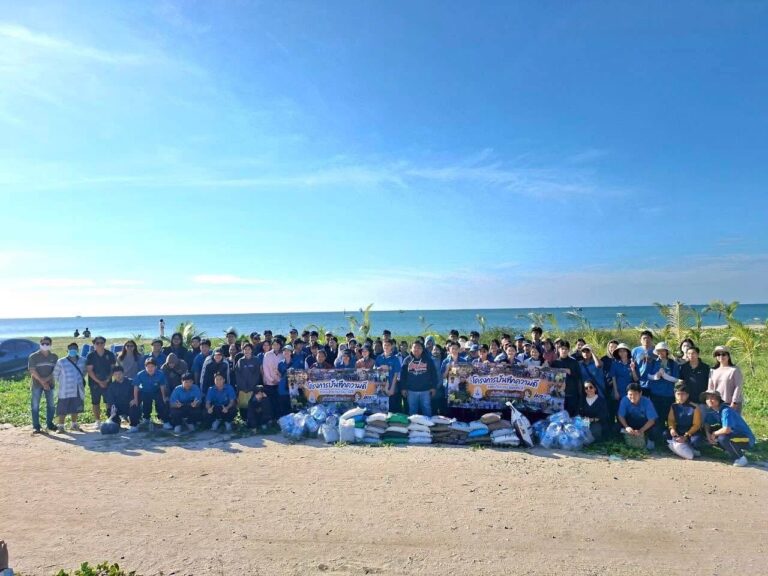 ชุมชนแหลมรุ่งเรือง ผนึกกำลังสานต่อ โครงการปักหมุดรักษ์ทะเลไทย จัดกิจกรรมอนุรักษ์ชายหาด สร้างจิตสำนึกสิ่งแวดล้อม