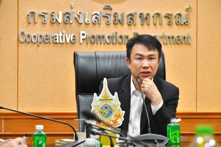 อธิบดีกรมส่งเสริมสหกรณ์ เป็นประธานในการประชุมการบริหารจัดการสถานการณ์น้ำท่วมภาคใต้