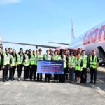 สายการบิน ไทย ไลอ้อน แอร์ ร่วมกับท่าอากาศยานดอนเมืองและท่าอากาศยานแม่ฟ้าหลวง เชียงราย ส่งมอบน้ำดื่มช่วยเหลือผู้ประสบอุทกภัยในพื้นที่หาดใหญ่