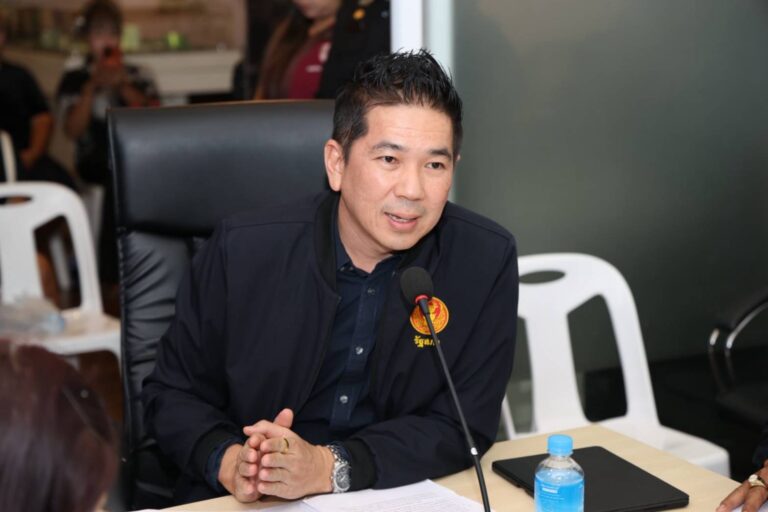 ก้าวสู่เมืองน่าอยู่ การเคหะฯ ต้อนรับคณะกรรมาธิการวุฒิสภา ดูงานโครงการฟื้นฟูเมืองชุมชนดินแดง