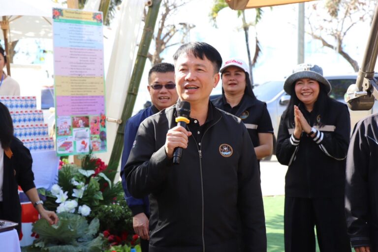 อธิบดีกรมส่งเสริมสหกรณ์ ลงพื้นที่เยี่ยมชมกิจกรรมสาธิตและกิจกรรมนันทนาการ ภายในงาน “ถนนสายท่องเที่ยวเกษตรงามริมกว๊านพะเยา”