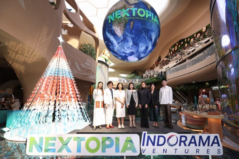 อินโดรามา เวนเจอร์ส ร่วมกับสยามพิวรรธน์ และ VINN PATARARIN สร้างสรรค์ “Tree of Tomorrow” ต้นคริสต์มาสแห่งความยั่งยืน ณ NEXTOPIA สยามพารากอน