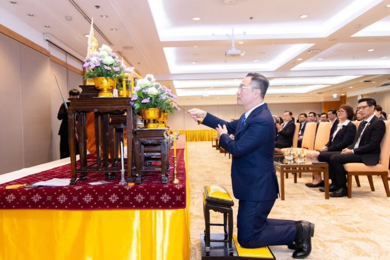 EXIM BANK ฉลองครบรอบ 32 ปี ร่วมกับหน่วยงานพันธมิตรและลูกค้า บริจาคเงินสมทบทุนมูลนิธิรามาธิบดี โครงการอาคารโรงพยาบาลรามาธิบดีและย่านนวัตกรรมโยธี