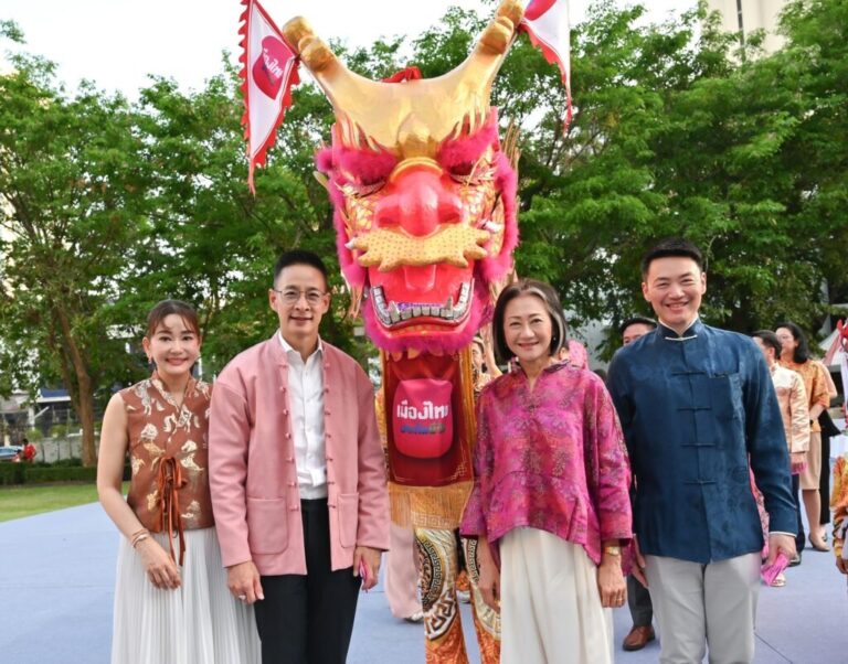 เมืองไทยประกันชีวิต เฉลิมฉลองเทศกาลตรุษจีน จัดพิธีสักการะองค์พระโพธิสัตว์กวนอิม และเทพเจ้ากวนอู พร้อมเชิดมังกรชมพู ประจำปี 2569