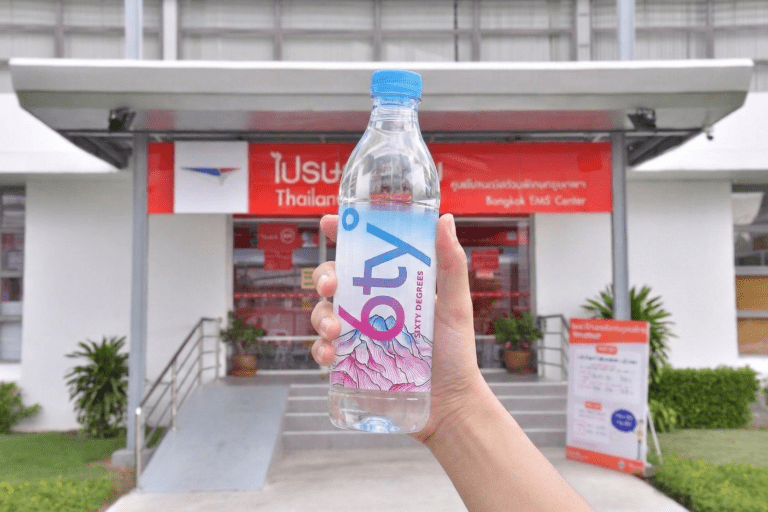 6ty น้ำแร่จับมือไปรษณีย์ไทยเขย่าตลาดเดลิเวอรี่