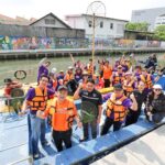 เฟดเอ็กซ์ นำทีมอาสาสมัครร่วมโครงการด้านสิ่งแวดล้อมและการศึกษา เพื่อพัฒนาชุมชนริมคลองในกรุงเทพฯ