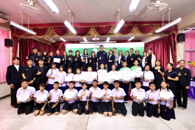 ‘มอนเดลีซ ประเทศไทย’ จับมือ กทม. และแทรชลัคกี้ โชว์ผลสำเร็จโครงการโรงเรียนรักษ์โลกฯ ปี 4 มอบรางวัลโรงเรียนดีเด่นด้านรีไซเคิล ร่วมปลูกฝังการคัดแยกขยะตั้งแต่ต้นทาง