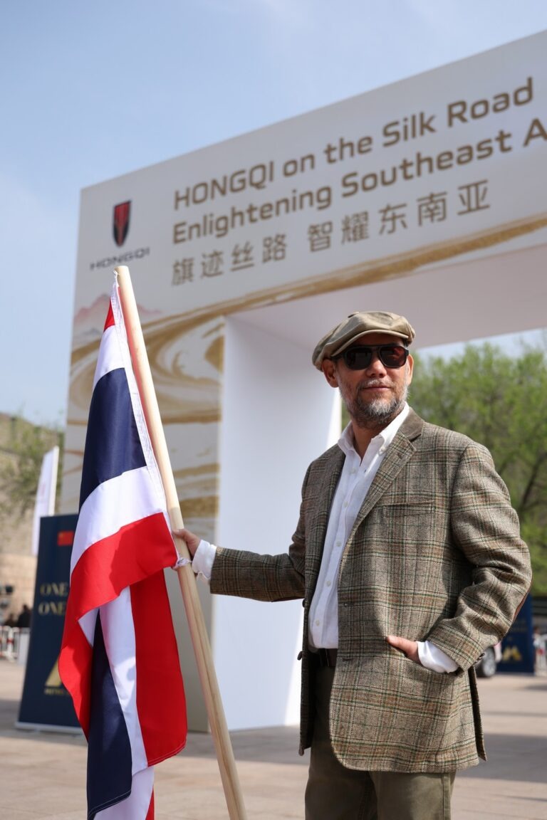 เริ่มแล้ว! “One Belt One Road” ระยะทาง 6,000 กม. HONGQI E-HS9 ทะยานจากแดนมังกร สู่สยามประเทศ
