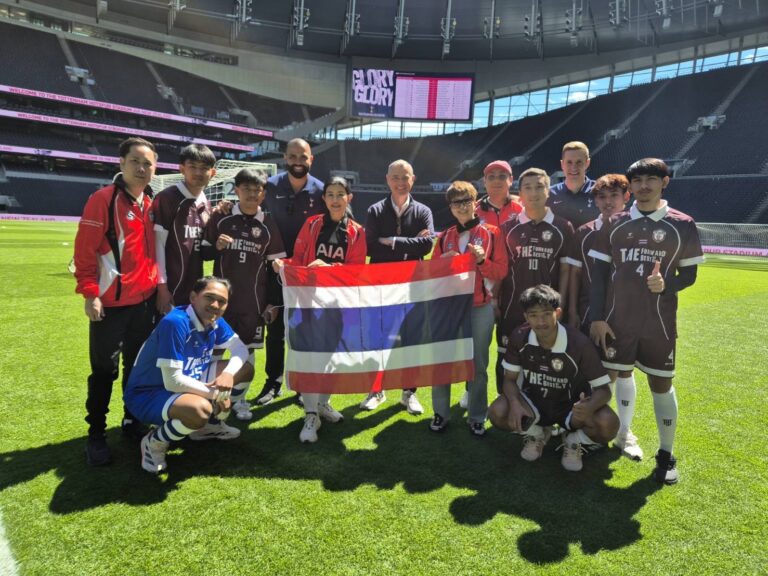 เอไอเอ ประเทศไทย นำทีม “The Forward United” แชมป์ AIA THAILAND CHAMPIONSHIP 2026 ผงาดคว้าชัยศึกใหญ่ ณ กรุงลอนดอน ประเทศอังกฤษ