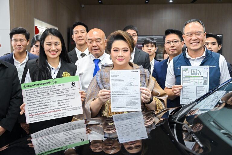 “ศุภมาส” ลุยตรวจโชว์รูมรถ EV บังคับติดฉลาก ระบุ “มาตรฐานทอดสอบระยะทางวิ่ง” ให้ชัด ฝ่าฝืนคุก 6 เดือน ปรับ 1 แสน