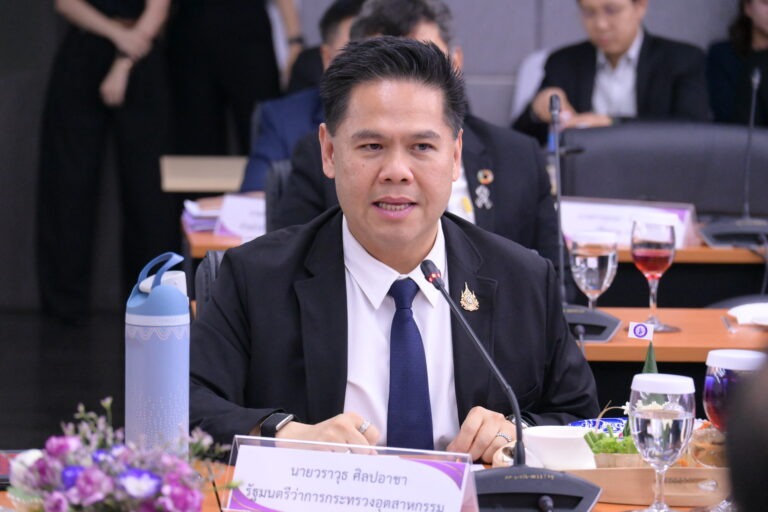 “วราวุธ” โชว์ผล กอช. ดัน Made in Thailand –ส่งเสริมอุตสาหกรรม ภายในประเทศ ไม่ทิ้งยานยนต์สันดาปภายใน-หนุนใช้ Biofuel ลดนำเข้า เสริมขีดแข่งขัน