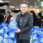SME D Bank รวมพลังบรรจุ “ถุงน้ำใจ” ส่งแทนความห่วงใย ช่วยบรรเทาความเดือดร้อนให้ผู้ประสบอุทกภัย