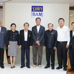 BAM เปิดบ้านต้อนรับ 2 คณะกรรมาธิการวุฒิสภา ชูแนวคิดเปลี่ยน “หนี้เสีย” ให้เป็น “หนี้สุข” ผลักดันนโยบายแก้หนี้ที่เป็นธรรมและยั่งยืน สร้างโอกาสใหม่ให้คนไทย