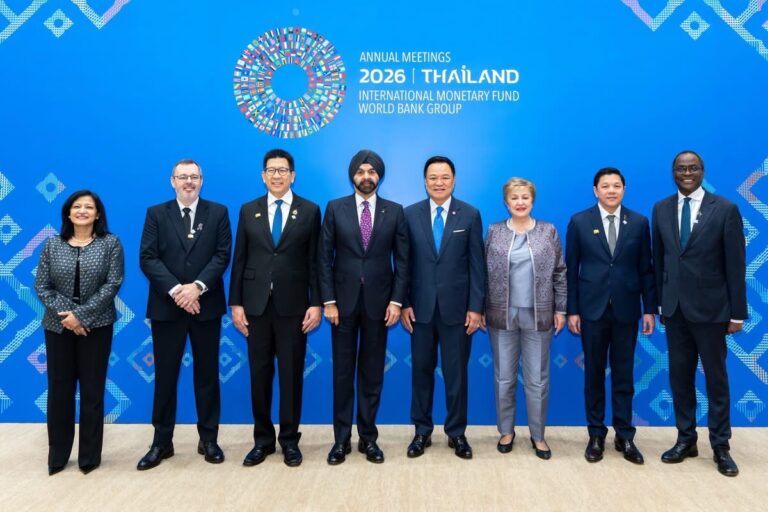 นายกรัฐมนตรีเปิดการประชุม Annual Meetings Plenary ในฐานะเจ้าภาพ พร้อมผู้นำ IMF และ World Bank Group ร่วมถ่ายทอดวิสัยทัศน์เศรษฐกิจโลก