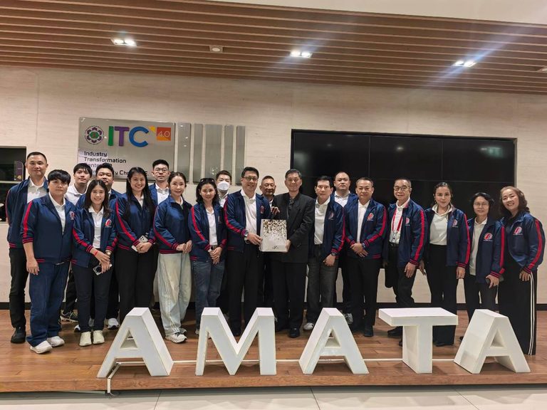 บทจ. รุ่น 3 ศึกษาดูงานอมตะซิตี้ เรียนรู้การบริหารนิคมอุตสาหกรรมและแนวคิดการสร้างเมืองของ “วิกรม กรมดิษฐ์”