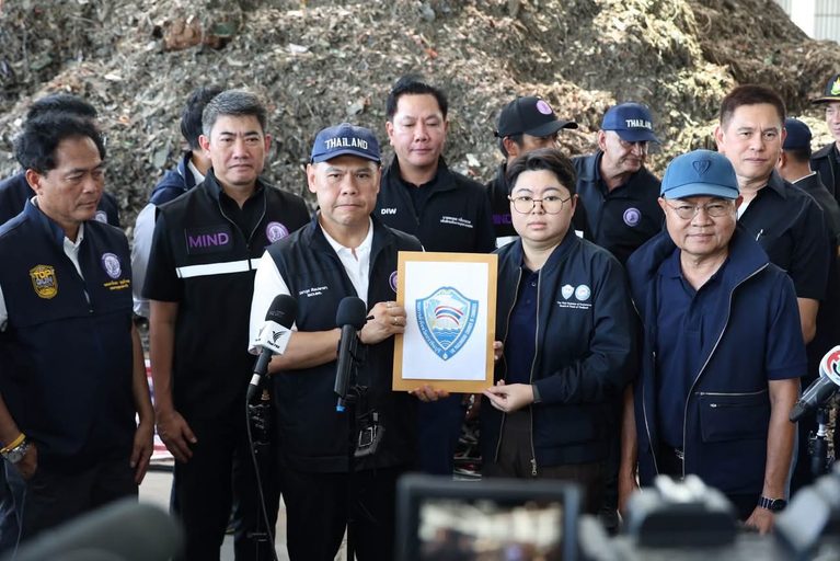 ‘วราวุธ’ สลดใจ โรงงานรีไซเคิลขยะอิเล็กทรอนิกส์เถื่อน ปราจีนบุรี เดือด! กระทำหนักแผ่นดิน ประสาน ตม.ล่าตัว ดีเอสไอ-ปปง. สอบเส้นเงิน สั่งอุตฯจังหวัดปูพรมตรวจ รง.ประเภท 105/106 ลั่น ได้รับคำสั่งนายกฯ ไม่สนหน้าไหน เจอผิดกม. ให้ดำเนินเด็ดขาด