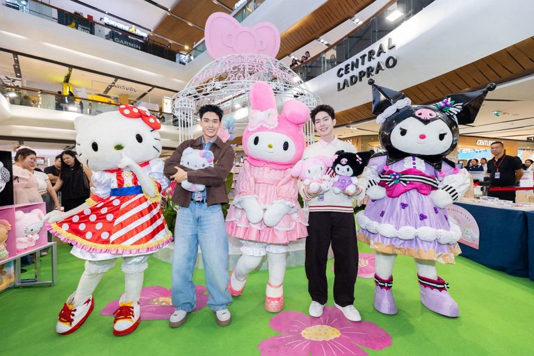 ห้างเซ็นทรัล ชวนคนรักซานริโอเช็กอินงานแฟร์สุดคิวต์แห่งปี “CENTRAL SANRIO CHARACTERS FAIR 2026” ยกขบวนความน่ารักมาในธีม “ช่อดอกไม้แห่งความสุข” พร้อม “เน็ต–สิรภพ และ เจเจ–รัชพล” แท็กทีมสร้างโมเมนต์พิเศษแบบใกล้ชิด